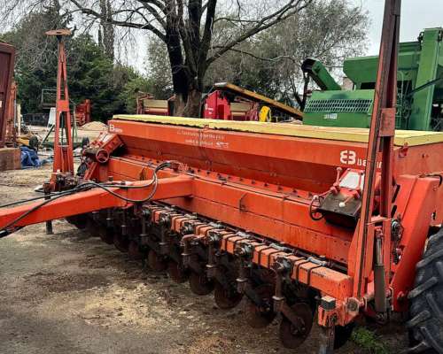 Sembradora Bertini 10000 Directa y Fertilizador 25 Lineas 1