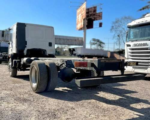 Camion Iveco Tector 170e22 año 2014 C/sider. Motor 0 km