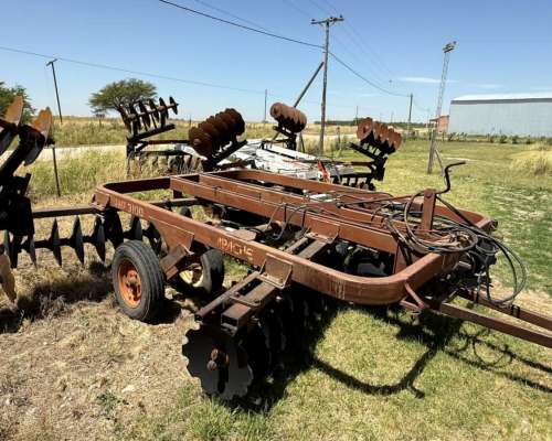 Rastra de Discos Apache RAP 3100 de 40 Discos Discos Nuevos