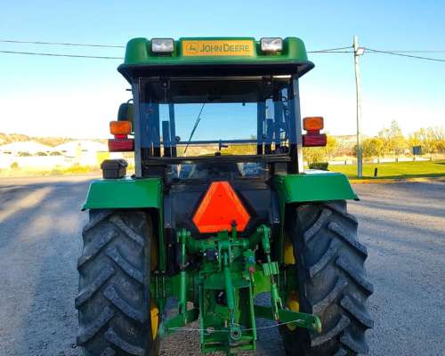 Tractor John Deere 5065 e C/cabina Cerrada y Pala. 446 Hs