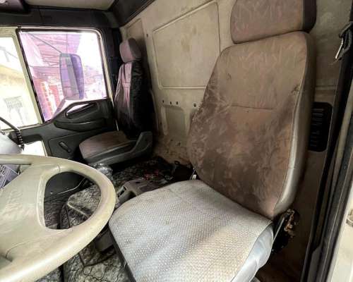 Chasis con Cabina Iveco
