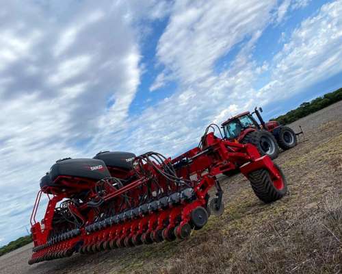 Sembradora Tanzi Serial 5 AIR Planter año 2023 Tomo Usada