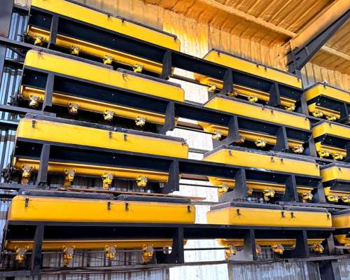 Vendo 8 Tachos Fertilizadores para DB Jhon Deere