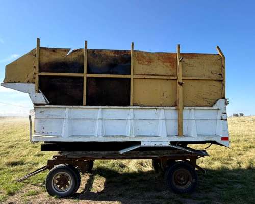 Caja Volcadora para Pasto