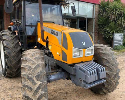 Tractor Valtra 990 Doble Traccion con 3 Puntos