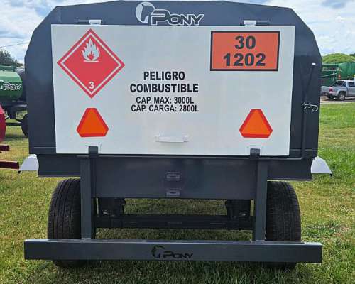 Acoplado Tanque Combinado 3000 Lts - 750 Lts Agua y Bauleras