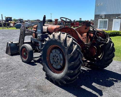 Tractor Someca 45 con Pala Frontal Omar Martin