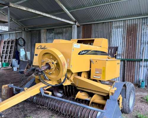 Vendo Enfardadora Challenger SB34