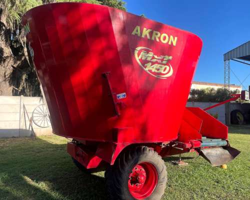 Akron año 2015 en Excelente Estado