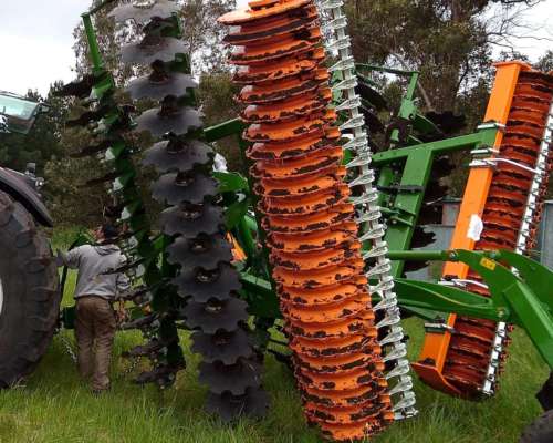 Cultivador Rastra de Disco Amazone Catros TS (6 M)