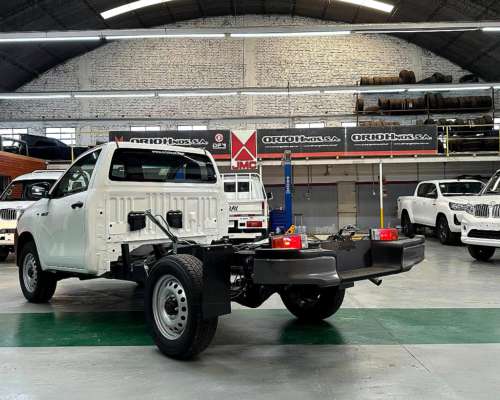 Hilux Cabina Simple 2.4 TDI Chasis 4X4 0km MY2025 Orio Hnos