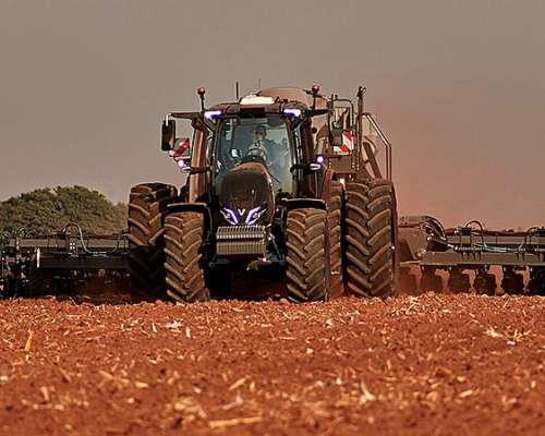 Tractor Valtra Q 285