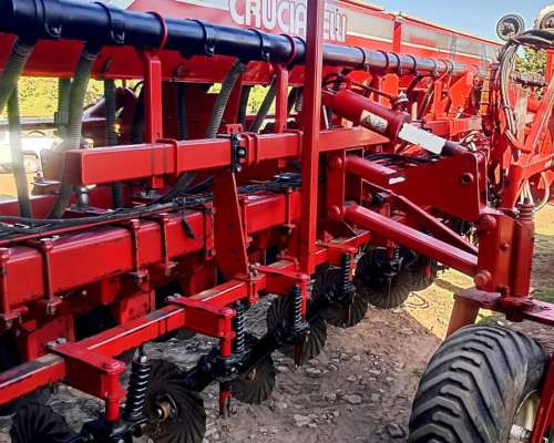 Sembradora Crucianelli Gringa 2013 - 16 a 52