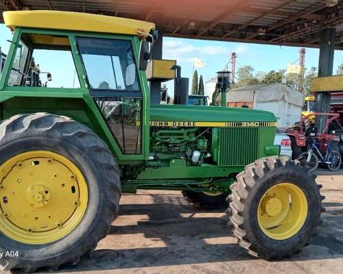 Tractor John Deere 3140
