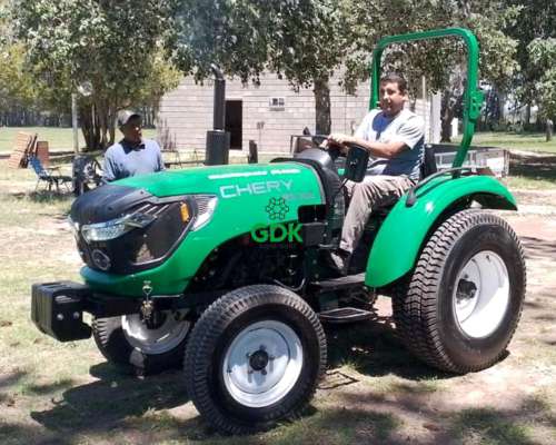 Tractor Agrícola Rd300p de Tracción Simple Americanagro