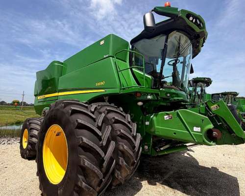 Cosechadora John Deere S690 - Draper 45 Pies - Usada.