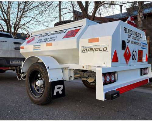 Acoplado Tanque Cisterna de Chapa para 1.000 Lts.