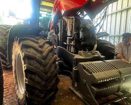 Massey Ferguson 8727 (270 HP) año 2019