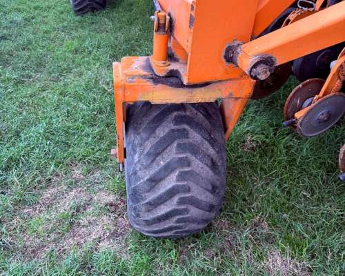 Sembradora Agrometal MSX 33 Lineas a 21 CM.