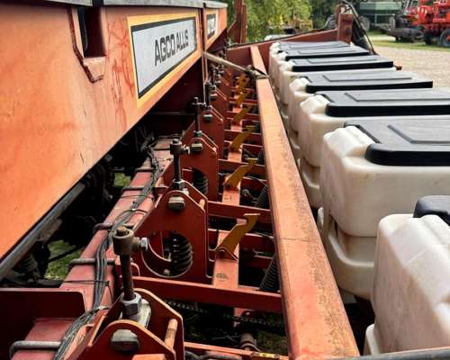 Sembradora Agco Allis 12 a 52 cm