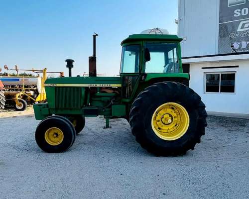 John Deere 4730 año 1986.