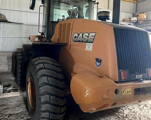 Pala Cargadora Case 821 e