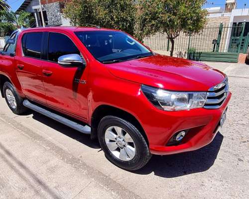 Toyota Hilux 2017 SRV PAC Cuer 4X2 MAN 210.000km $36.900.000
