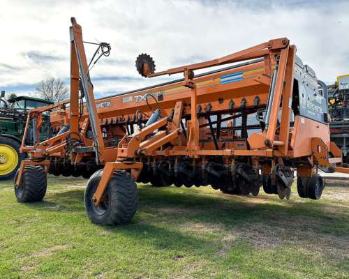 Sembradora Agrometal 13 a 52 año 2013