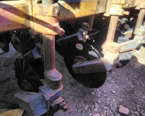 Sembradora Gherardi G100, 21 a 21cm Tiro de Punta