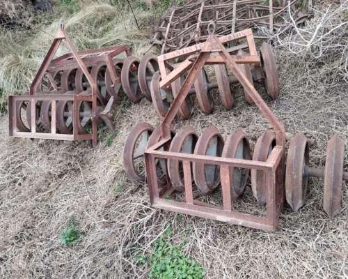 Vendo Rolos y Rastras a Diente