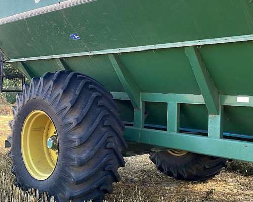 Tolva Cestari 18 TON 2008