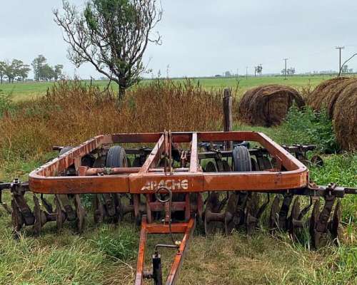 Vendo Doble Accion Marca Apache 36 Platos Poco USO