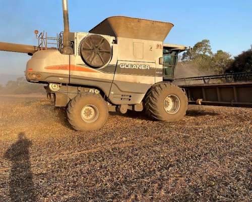 Cosechadora Axial 35 Pies Challenger 680 MF 9895