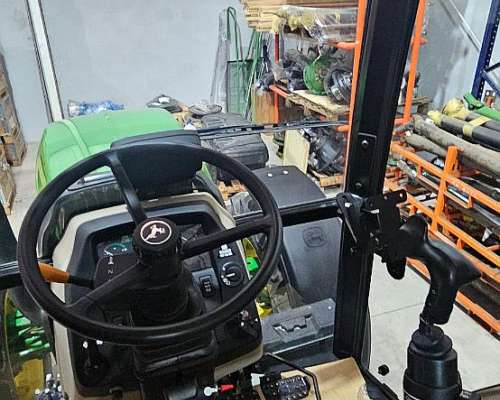 Tractor John Deere 5090e. 0 KM.