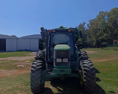 John Deere 7515 DD. año 2005. M 15000hs. 140hp. Piloto.