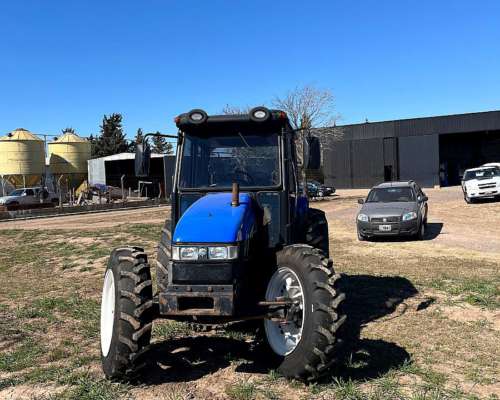 Tractor New Holland TL85 - Tres Puntos - 4.500 Hs