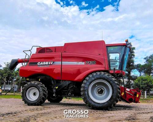 Cosechadora Case 7130, Draper 35 Pies, 1.400 Horas, 2016