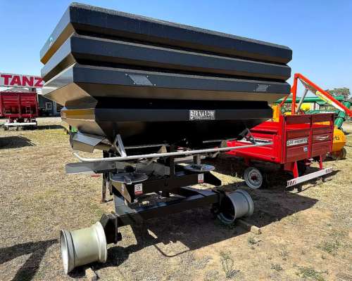 Fertilizadora Bernardin Vortex 3000lts 36mts Disponible