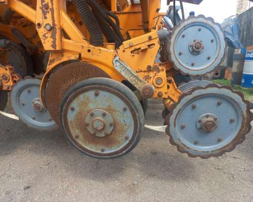 Agrometal MXY 23/21, Tolva Única, Niveladoras con Bolilleros