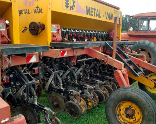 Metal VAN de 35 a 20 C/alfalferos Excelente Oportunidad