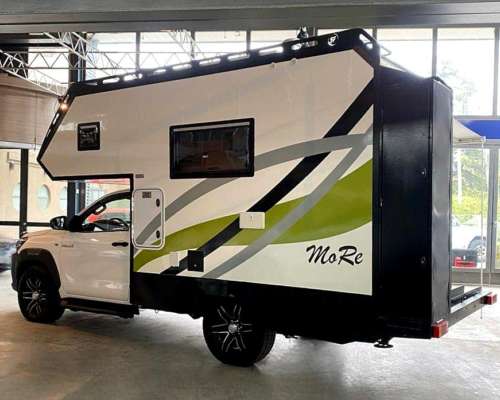 Vdo Toyota Hilux 4X4 DX 2.4 TD 2023 con Camper Carrozados RF