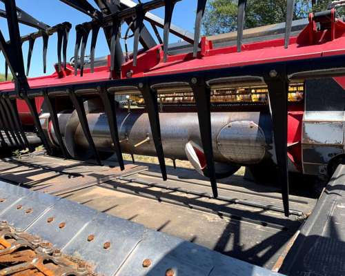 Case 8120, 40 Pies Draper Maizco