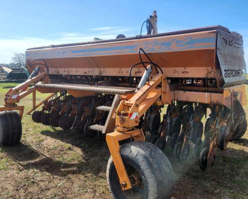 Sembradora Agrometal MX de 23 a 21 Grano Fino Alfalfero