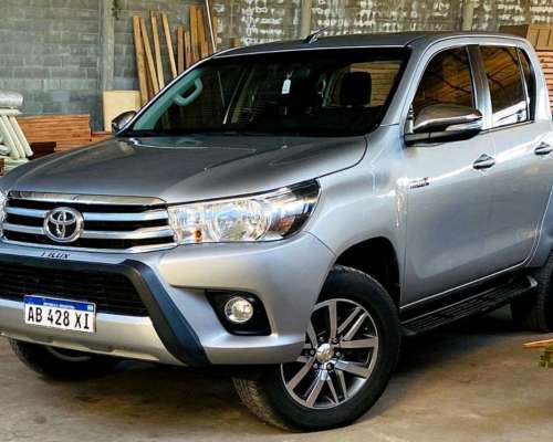 Toyota Hilux 2.8 CD 4X2 TDI SRV Pack 177cv 2017 $35.499.000