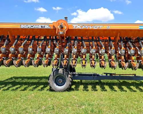 Sembradora Agrometal Pivot Autotrailer Neumatica 20-42