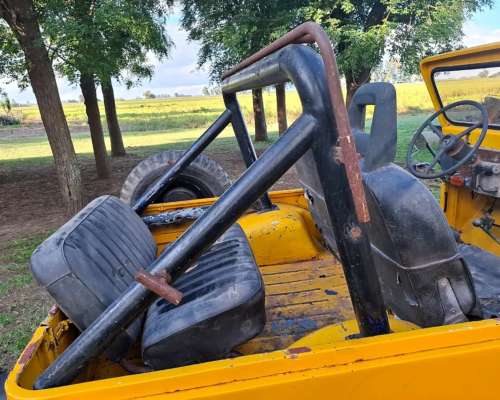 Vendo Jeep IKA Modelo 1961 año 1971 Funcionado Perfecto.
