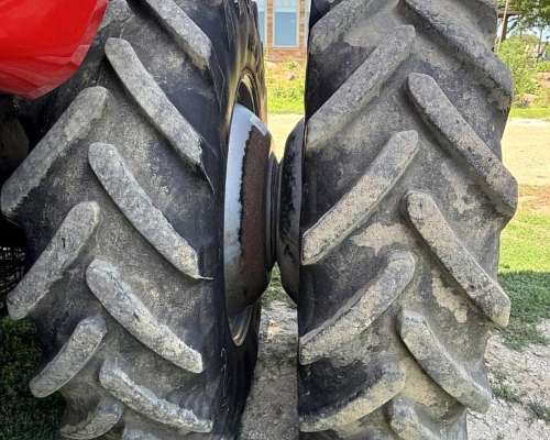 Case 8230 - 3500hs - año 2012