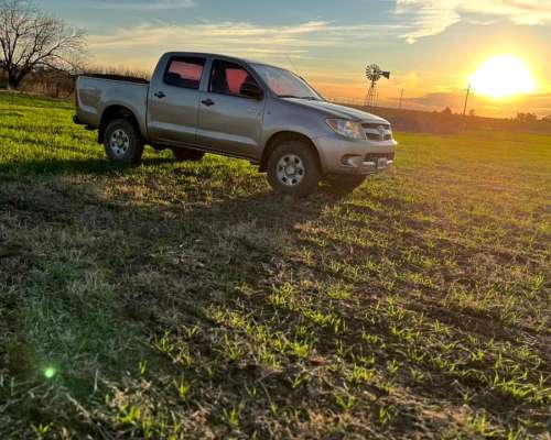 Toyota Hilux 2,5. muy Buena