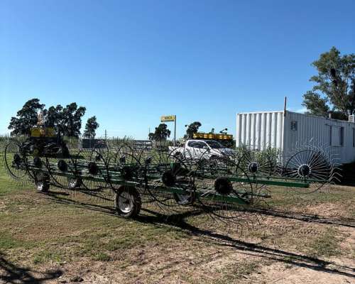 Rastrillo Agroindustria en V de 14 Estrellas Reparado