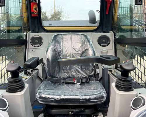 Minicargadora Sobre Orugas XC7-TV12 Xcmg